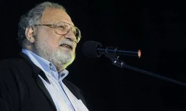 Səhranın bəyaz günəşi söndü...