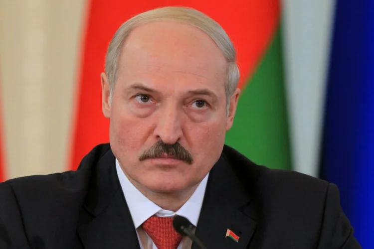 Lukaşenko İrəvana gəlir