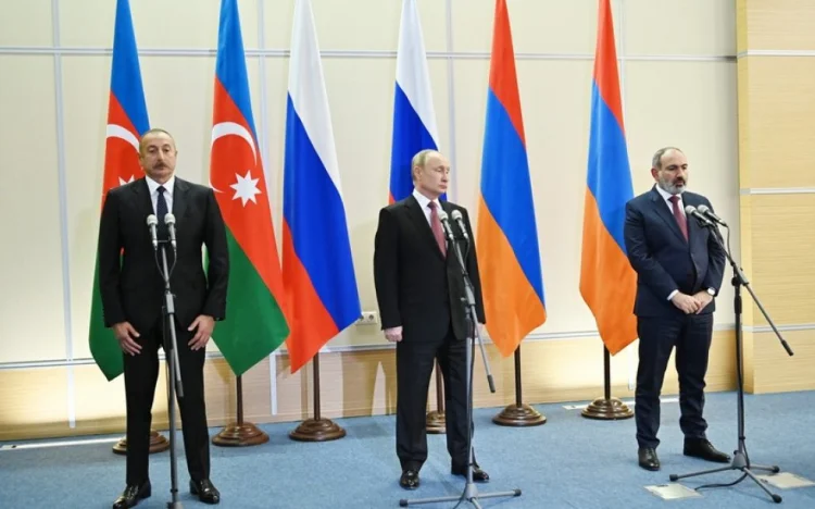 Əliyev, Putin və Paşinyan üçlükdə danışıblar