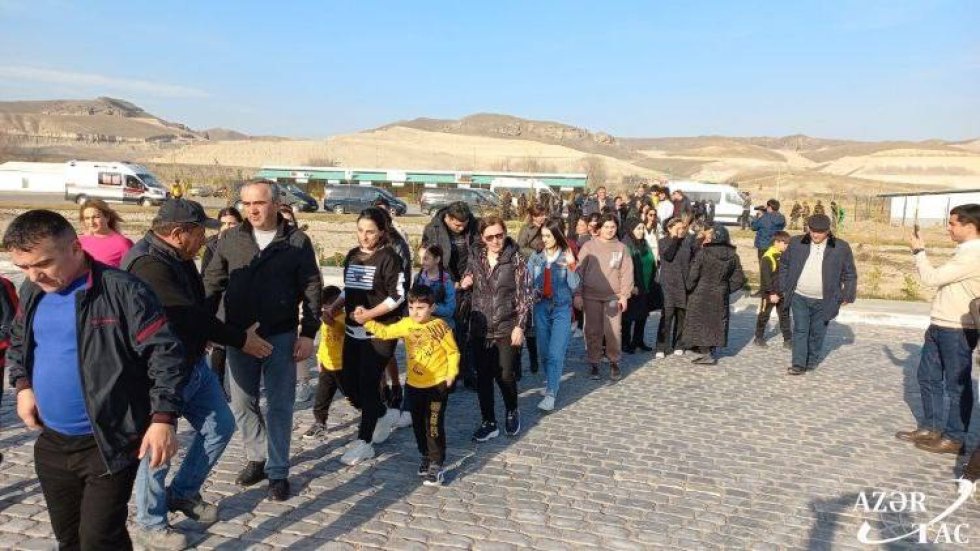 Daha 10 ailə Ağalıya köçdü