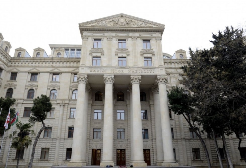 XİN fransalı nazirin "anklav" açıqlamasına cavab verdi