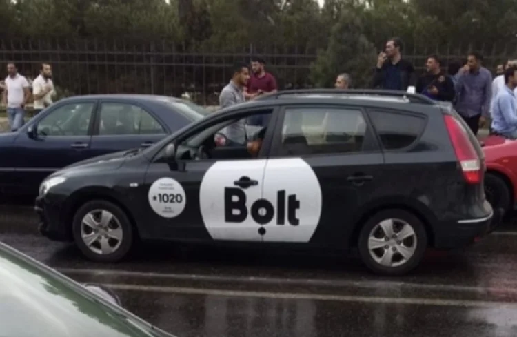 "Bolt" şirkətinin sürücüləri etiraz aksiyası keçirib