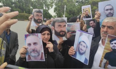 Həbsdə olan ilahiyatçıların ailə üzvləri etiraz aksiyası keç