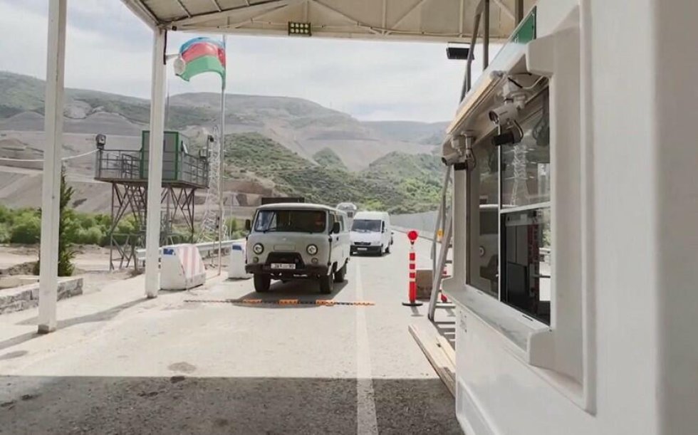 Azərbaycan Laçın yolu üzərində SNB məntəqəsini qurdu