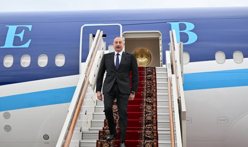 İlham Əliyev Rusiyaya işgüzar səfərə gəlib