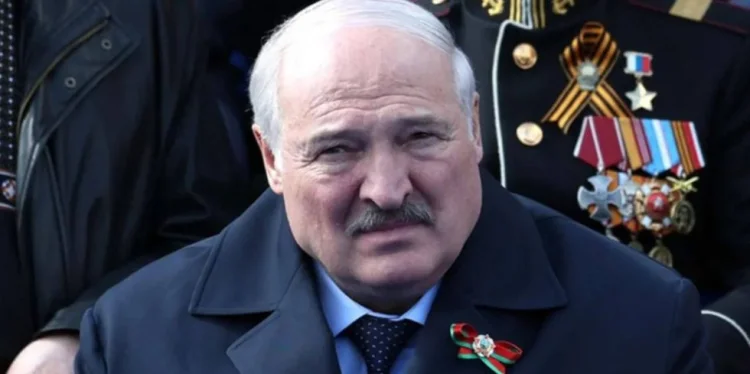 Lukaşenkonun ağır xəstə olduğunu yazırlar